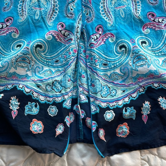 Boho Style, Shirt Size M Ann Taylor “Loft”, Blue  Paisley - Picture 7 of 9